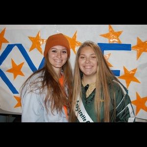 Meet your Posher, Cara